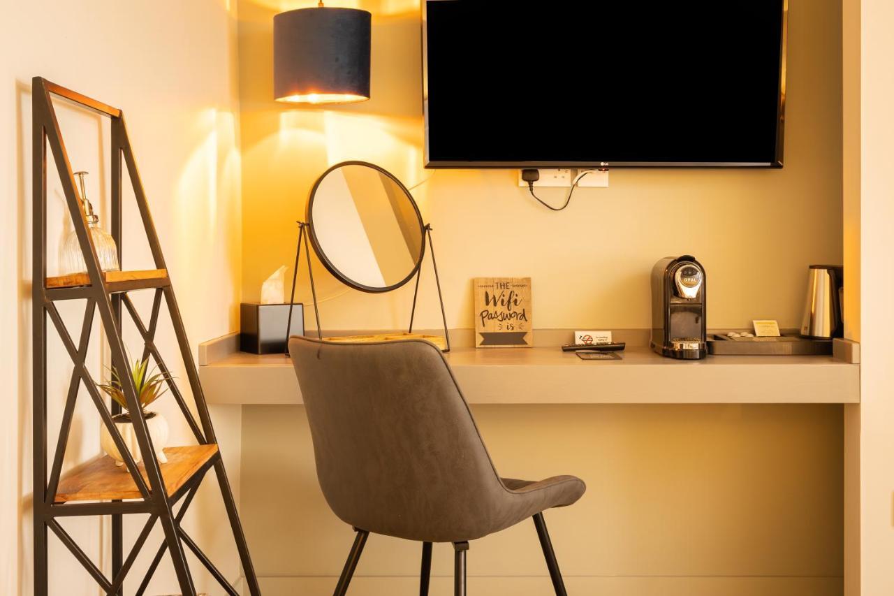 The Roost On Rock Road Hotell Barry Eksteriør bilde