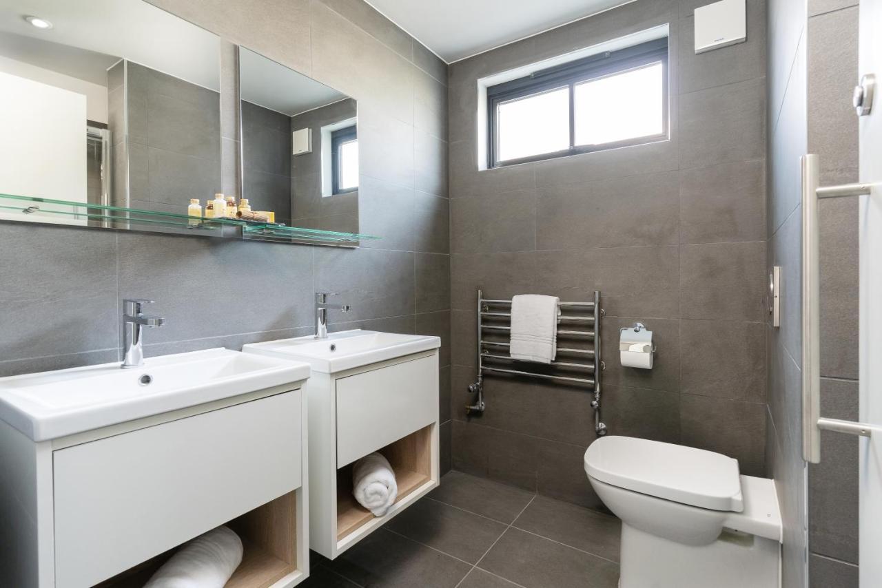 The Roost On Rock Road Hotell Barry Eksteriør bilde